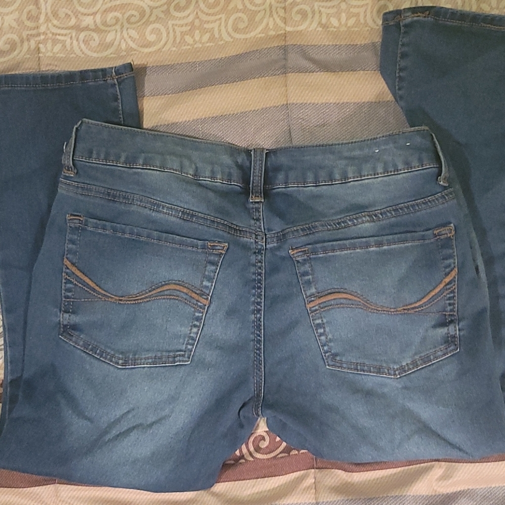 So womens capris